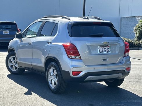 Used 2019 Chevrolet Trax LT w/ Driver Confidence Package image 6