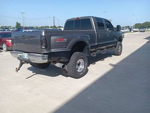 Used 2003 Ford F350 4x4 Crew Cab DRW Super Duty image 3
