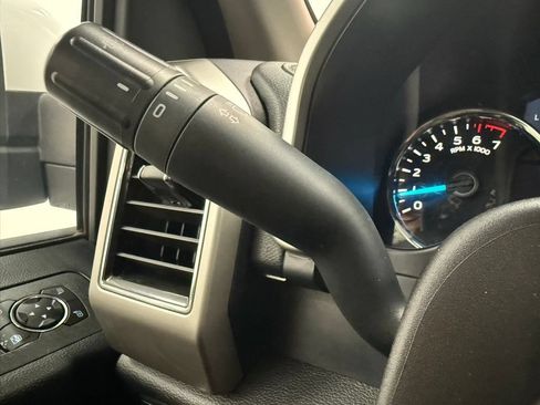 Used 2020 Ford F150 Lariat w/ Equipment Group 501A Mid AWD/4WD image 19
