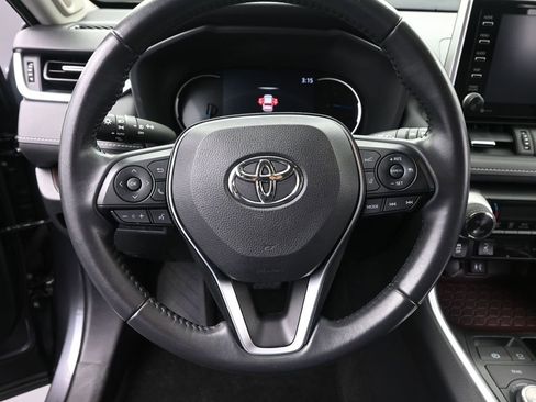 Used 2019 Toyota RAV4 Limited image 19