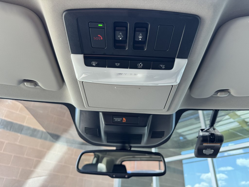 Used 2023 Nissan Rogue SL w/ SL Premium Package FWD image 23