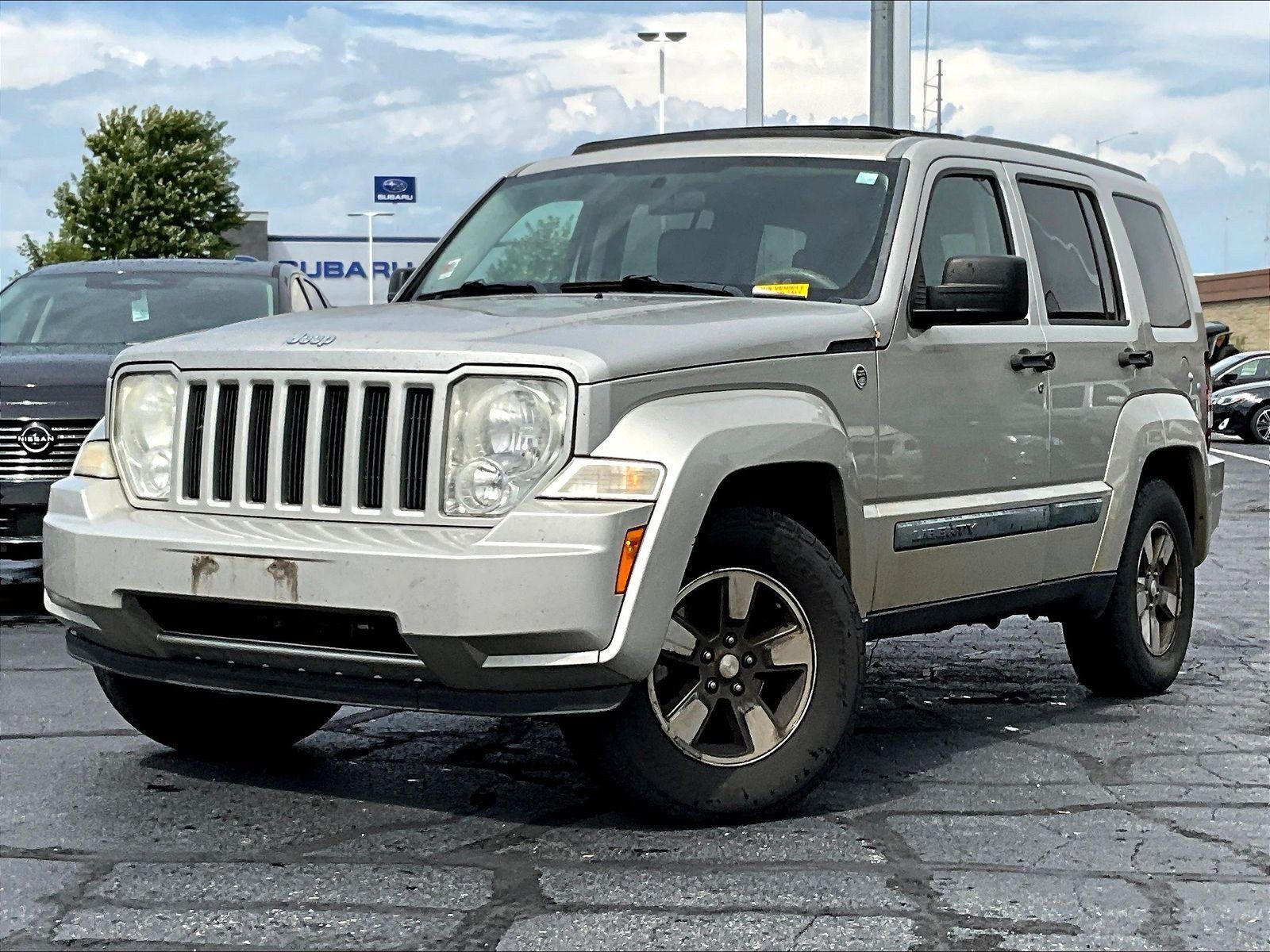 Used 2008 Jeep Liberty Sport w/ Popular Equipment Group AWD/4WD image 2