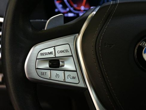 Used 2022 BMW X7 xDrive40i w/ Premium Package AWD/4WD image 38