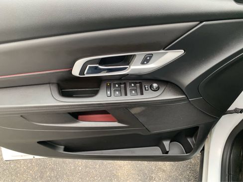 Used 2016 GMC Terrain SLE image 13