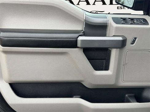 Used 2017 Ford F150 XLT w/ XTR Package image 23