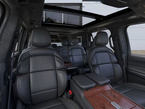New 2025 Lincoln Navigator L Black Label image 10