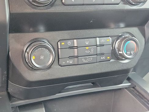 Used 2019 Ford F150 XL w/ Equipment Group 101A Mid AWD/4WD image 13