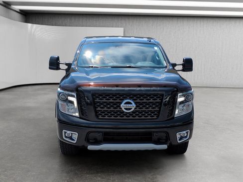 Used 2019 Nissan Titan PRO-4X w/ Pro-4x Convenience Package AWD/4WD image 2