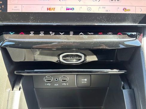 New 2026 Jeep Grand Cherokee Limited w/ Limited Altitude Package image 22