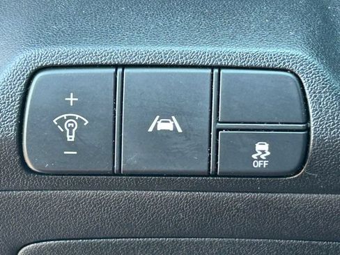 Used 2023 Hyundai Elantra SEL FWD image 23