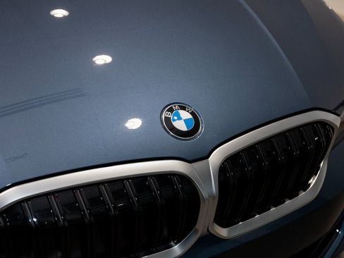 Used 2026 BMW 330i xDrive Sedan w/ Premium Package image 7