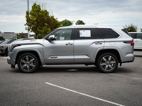 Used 2024 Toyota Sequoia Capstone AWD/4WD image 7
