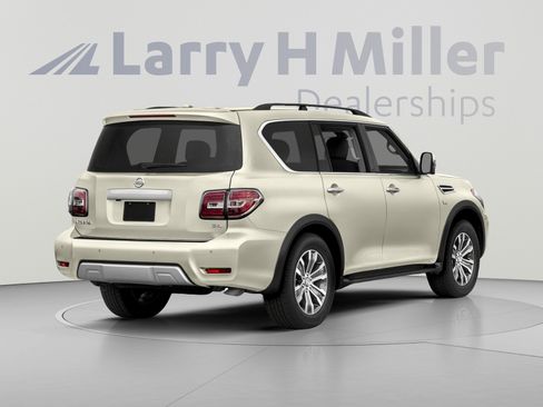 Used 2017 Nissan Armada SL w/ Technology Package RWD image 2