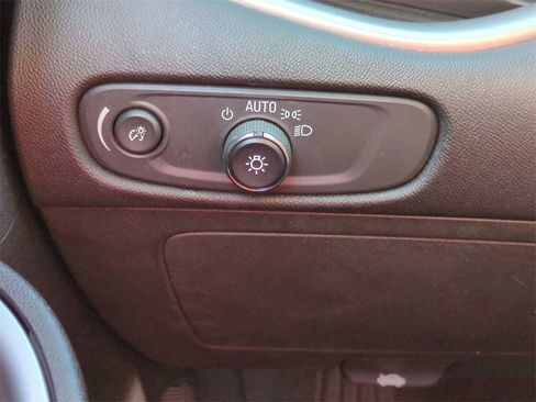 Used 2024 Chevrolet Malibu LT image 18