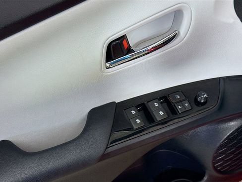 Used 2016 Toyota Prius Four Touring w/ Premium Convenience Package image 18