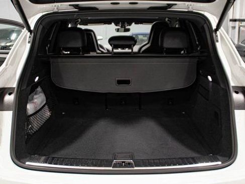 Used 2023 Porsche Cayenne S Platinum image 14