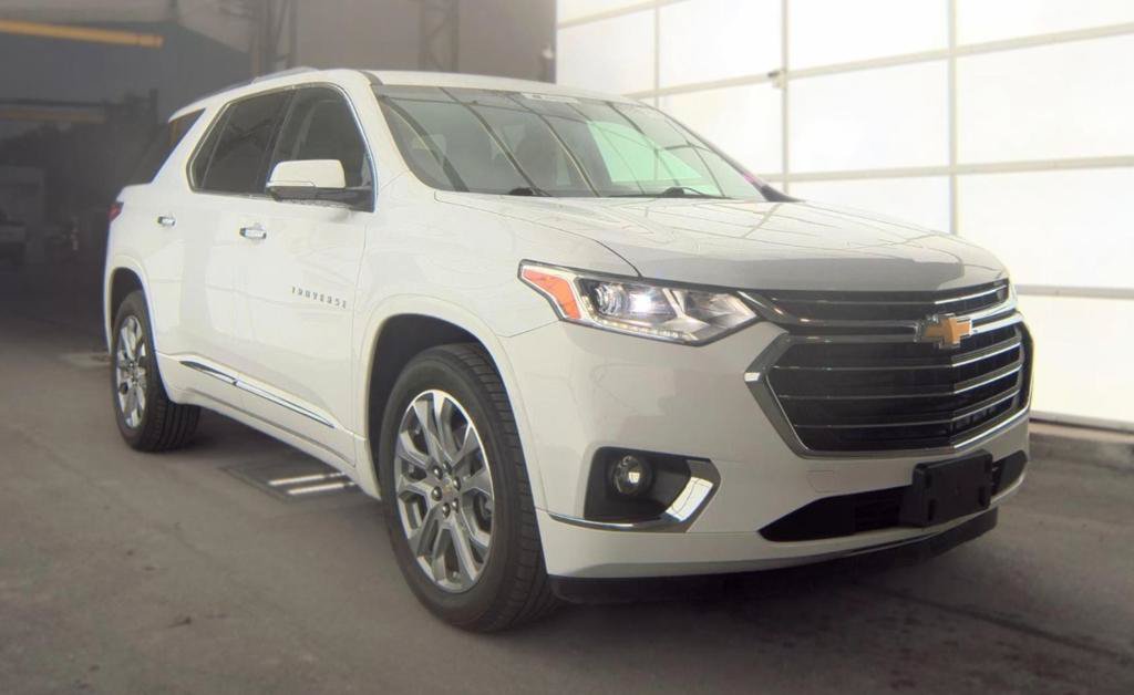 Used 2018 Chevrolet Traverse Premier FWD image 1