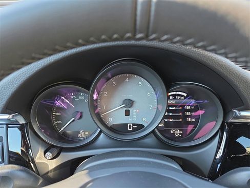 New 2026 Porsche Macan S image 10