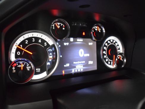 Used 2016 RAM 1500 Laramie w/ Convenience Group image 98