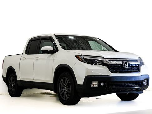 Used 2019 Honda Ridgeline Sport image 1