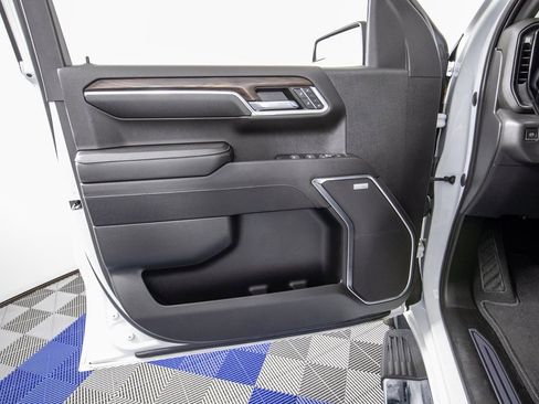 Used 2023 GMC Sierra 1500 SLT w/ SLT Premium Package image 11