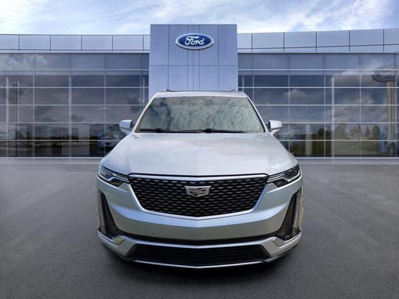 Used 2020 Cadillac XT6 Premium Luxury FWD image 3