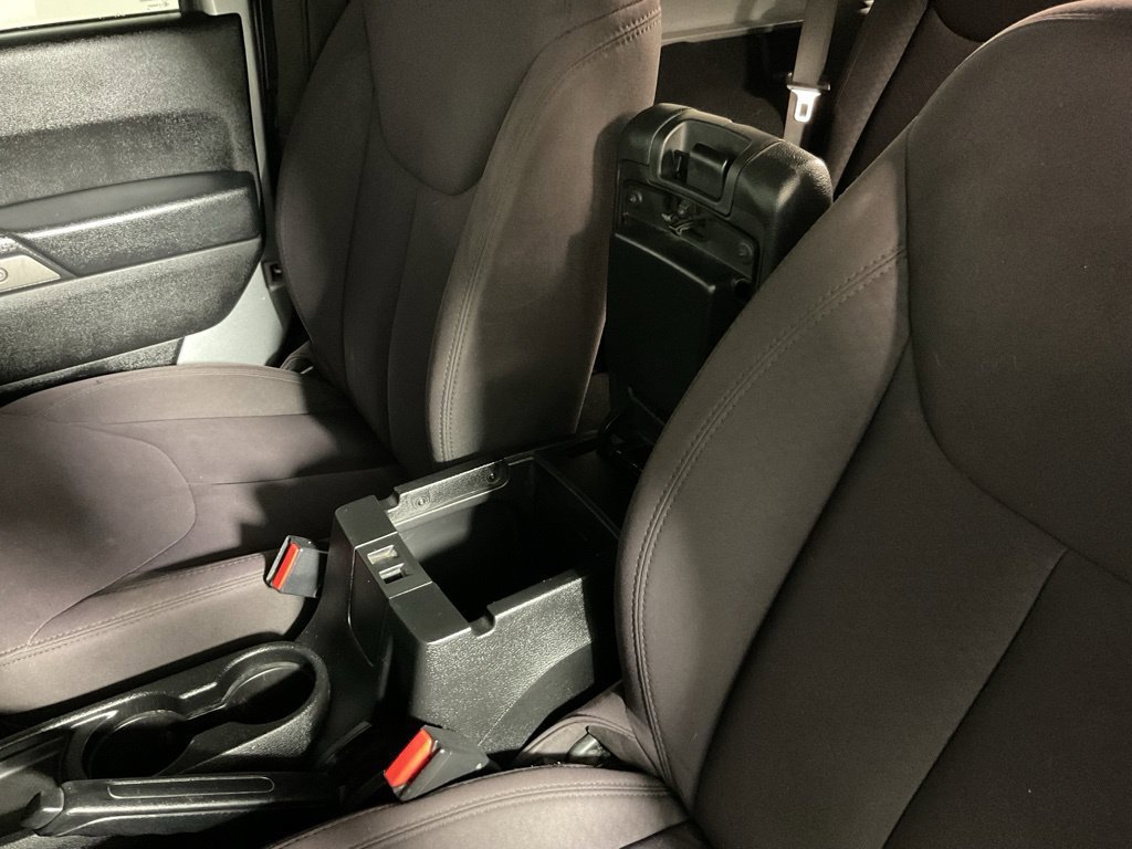 Used 2013 Jeep Wrangler Sport w/ Connectivity Group AWD/4WD image 25