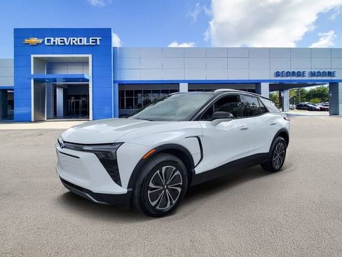 New 2025 Chevrolet Blazer EV LT image 2
