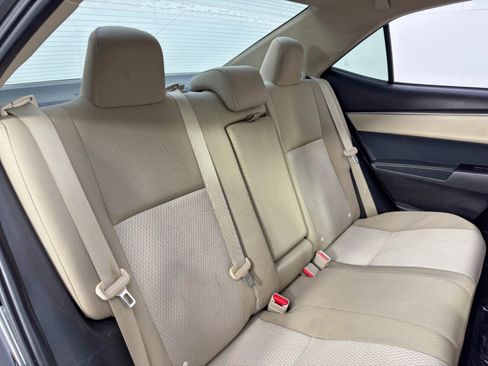 Used 2016 Toyota Corolla LE image 30