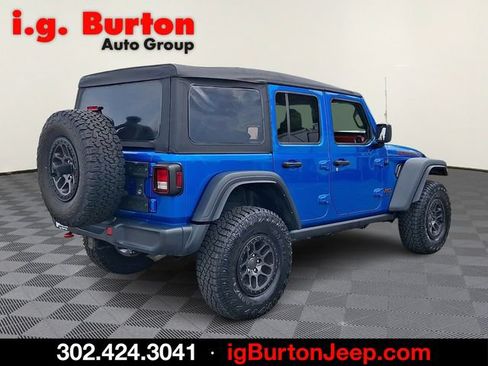 Used 2022 Jeep Wrangler Unlimited Rubicon w/ Xtreme Recon 35" Tire Package AWD/4WD image 6