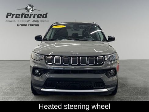 Used 2022 Jeep Compass Limited image 13