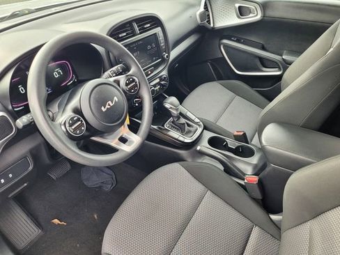 Used 2024 Kia Soul LX w/ Option Group 015 image 8