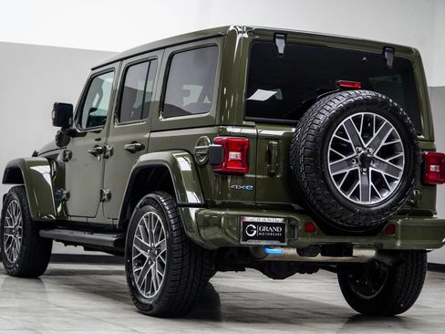 Used 2024 Jeep Wrangler High Altitude AWD/4WD image 10