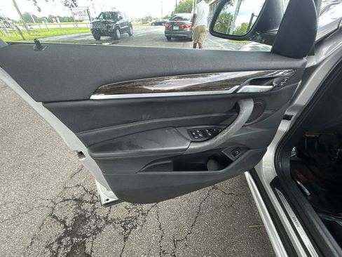 Used 2018 BMW X1 sDrive28i FWD image 12