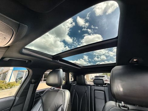 Used 2017 Lincoln MKC Reserve AWD/4WD image 16