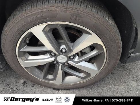Used 2021 Hyundai Kona Limited w/ Cargo Package AWD/4WD image 4