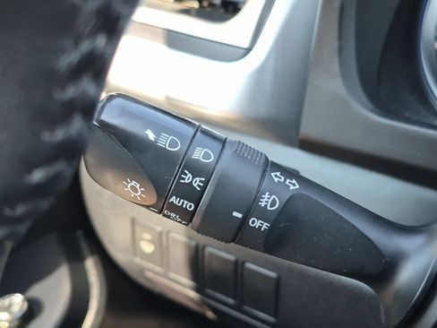 Used 2016 Toyota Highlander XLE AWD/4WD image 28