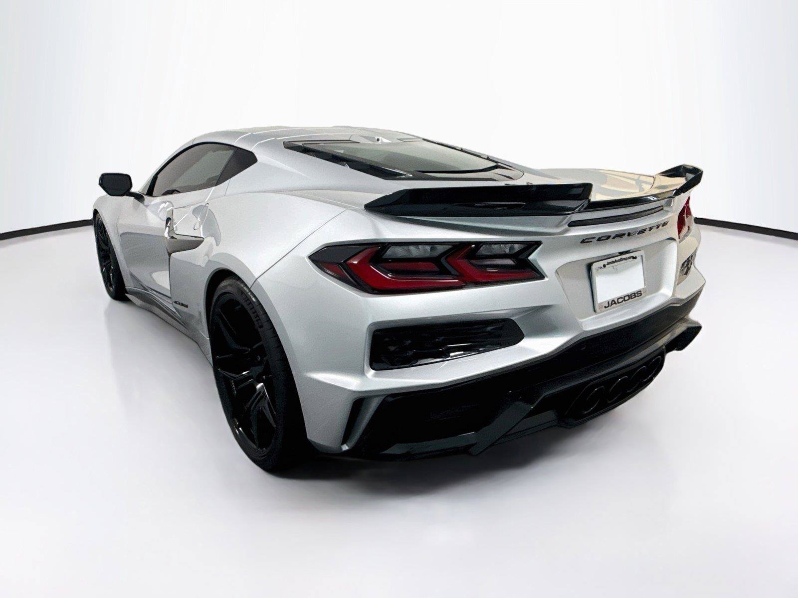 Used 2026 Chevrolet Corvette Z06 RWD image 3