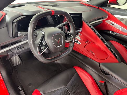 Used 2023 Chevrolet Corvette Stingray Preferred Conv w/ Battery Protection Package RWD image 17