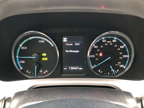 Used 2017 Toyota RAV4 XLE image 24