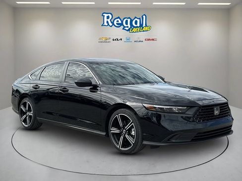 Used 2024 Honda Accord Sport image 1