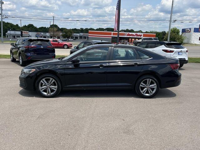 Used 2024 Volkswagen Jetta SE FWD image 7