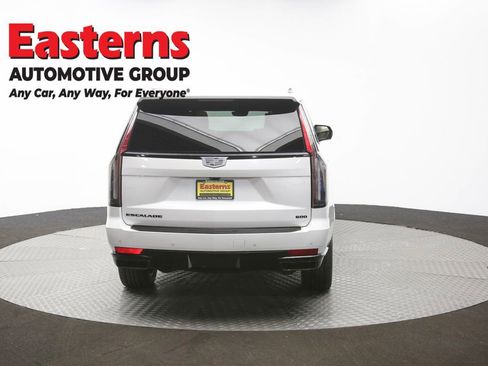 Used 2022 Cadillac Escalade ESV Sport w/ Touring Package image 45