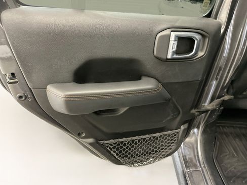 Used 2022 Jeep Gladiator Mojave w/ Cold Weather Group AWD/4WD image 27