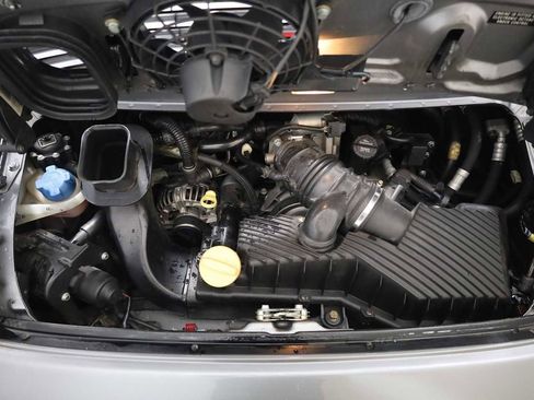 Used 2001 Porsche 911 Carrera image 38