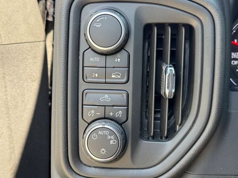 Used 2022 Chevrolet Silverado 1500 Custom AWD/4WD image 26