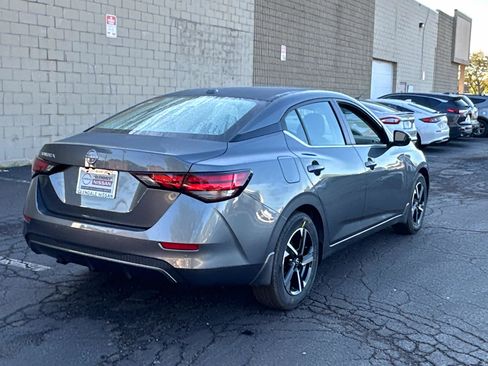 New 2025 Nissan Sentra SV image 4