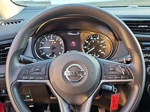 Used 2018 Nissan Rogue Sport S w/ S Appearance Package image 18