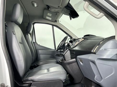 Used 2018 Ford Transit 150 XL image 10