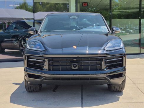 New 2026 Porsche Cayenne Coupe AWD/4WD image 6